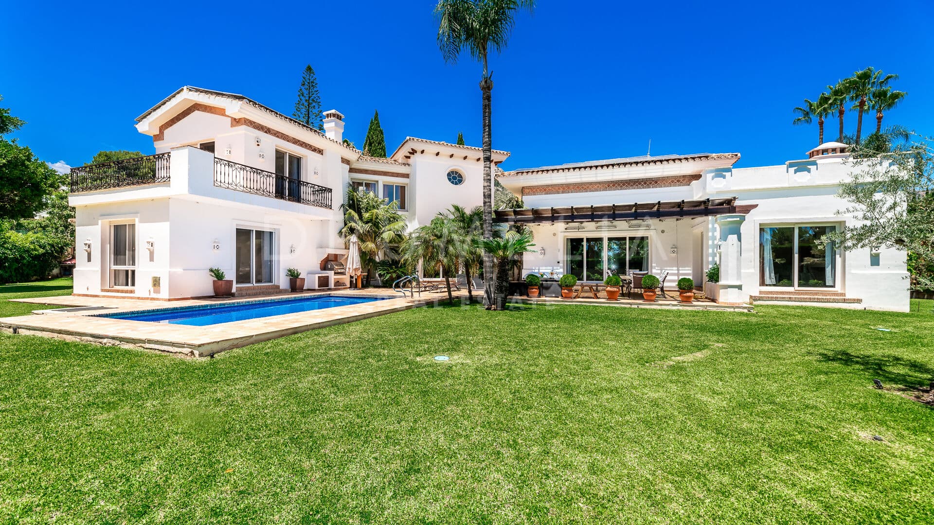 Exquisite Mediterranean luxury villa with partial sea views, Sierra Blanca, Golden Mile of Marbella